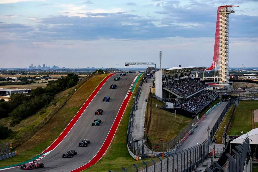 Antonelli Wins United States Grand Prix in Austin, Title Fight Goes to Mexico City