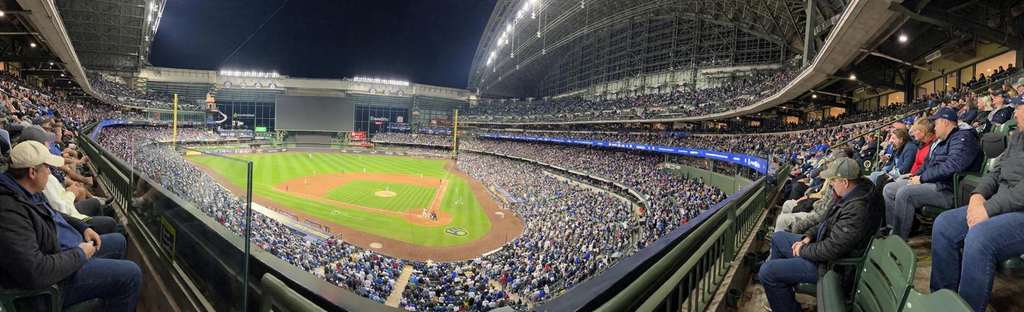Brewers Beat Rays 3-2 in World Series Game 1 After Ninth-Inning Replay Drama
