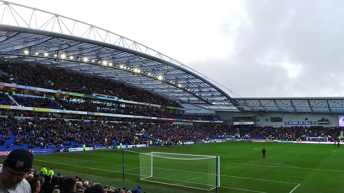Brighton Rout Crystal Palace 5-0 as Gomez Scores From the Halfway Line