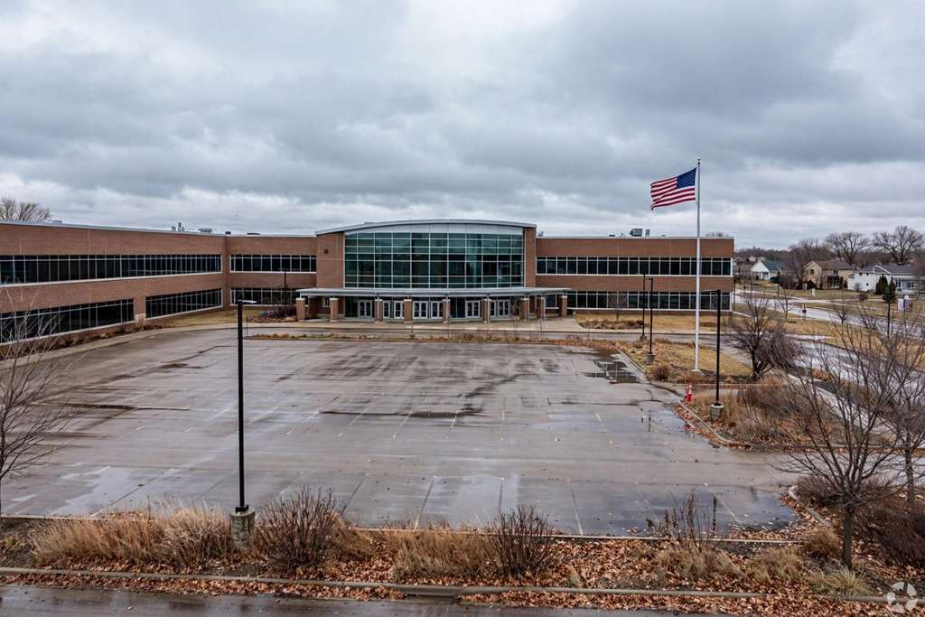 Fargo, North Dakota: Sheyenne High School Lockdown Lifted After Swatting Call Is Ruled a Hoax in West Fargo