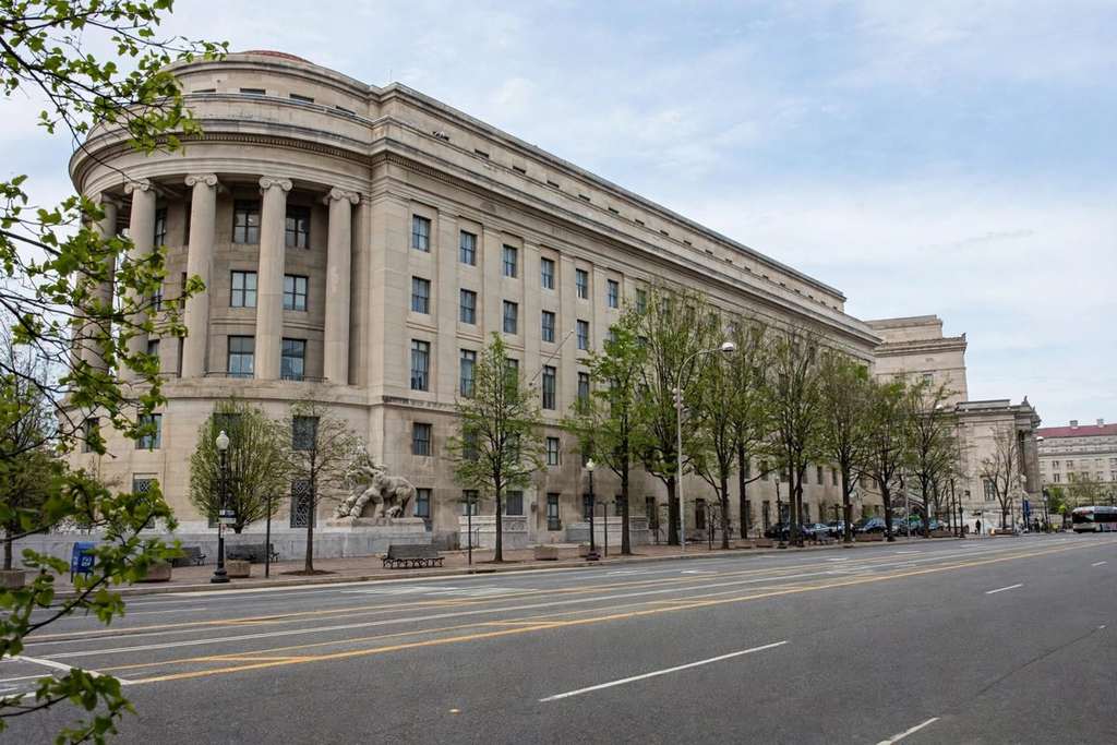 FTC to Sue to Block Cintas $5.5 Billion UniFirst Deal, Report Says