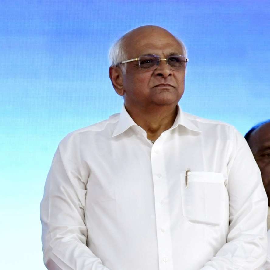 Gujarat Declares Four Districts Drought-Hit and Announces Farm Relief