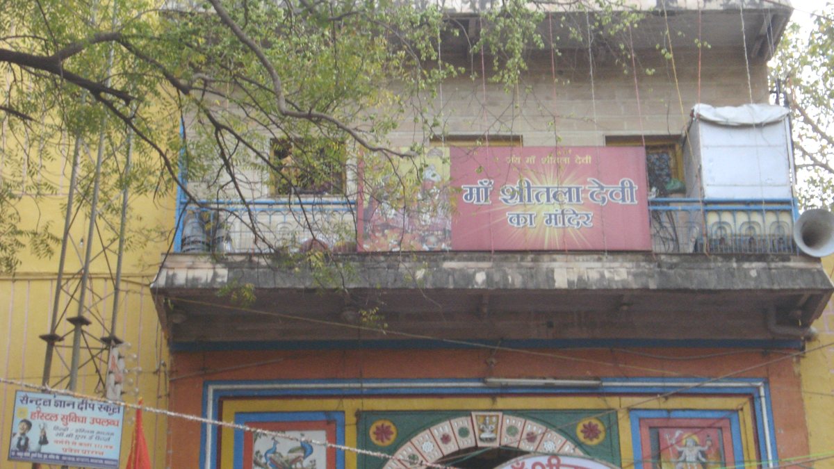 Truck Crashes Into Devotees Near Gwalior Temple, Killing at Least 14