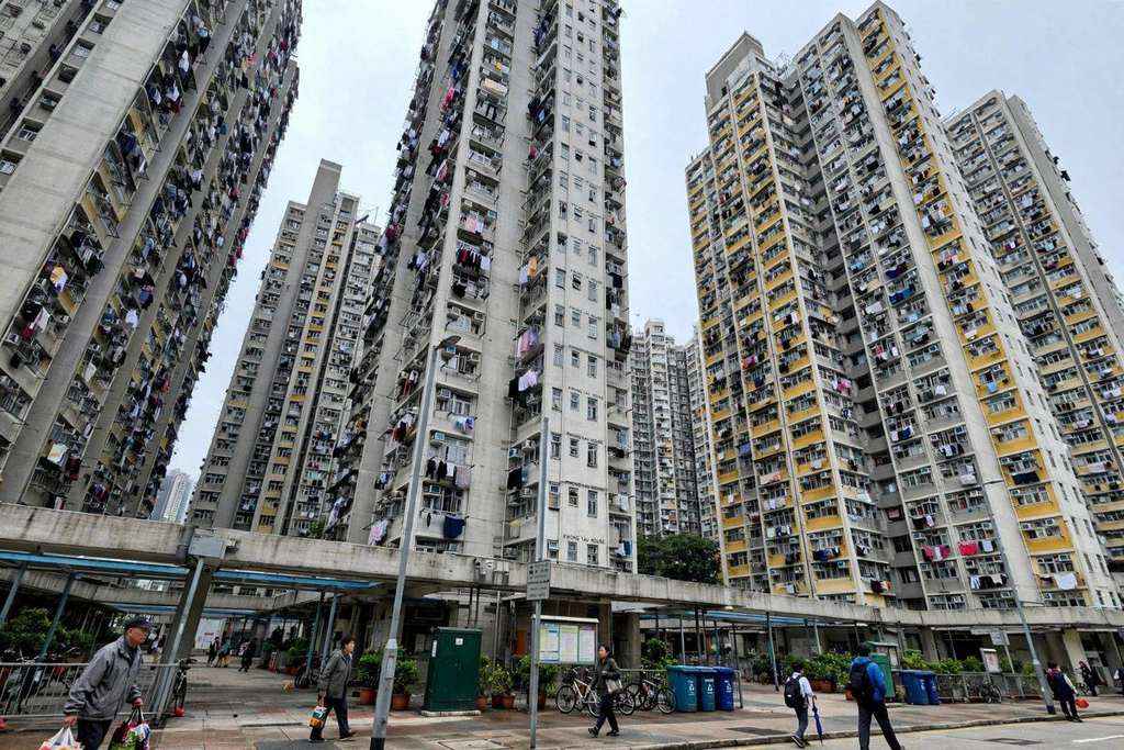 Hong Kong Housing Secretary Winnie Ho Resigns as Leader John Lee Apologises Over Tai Po Fire