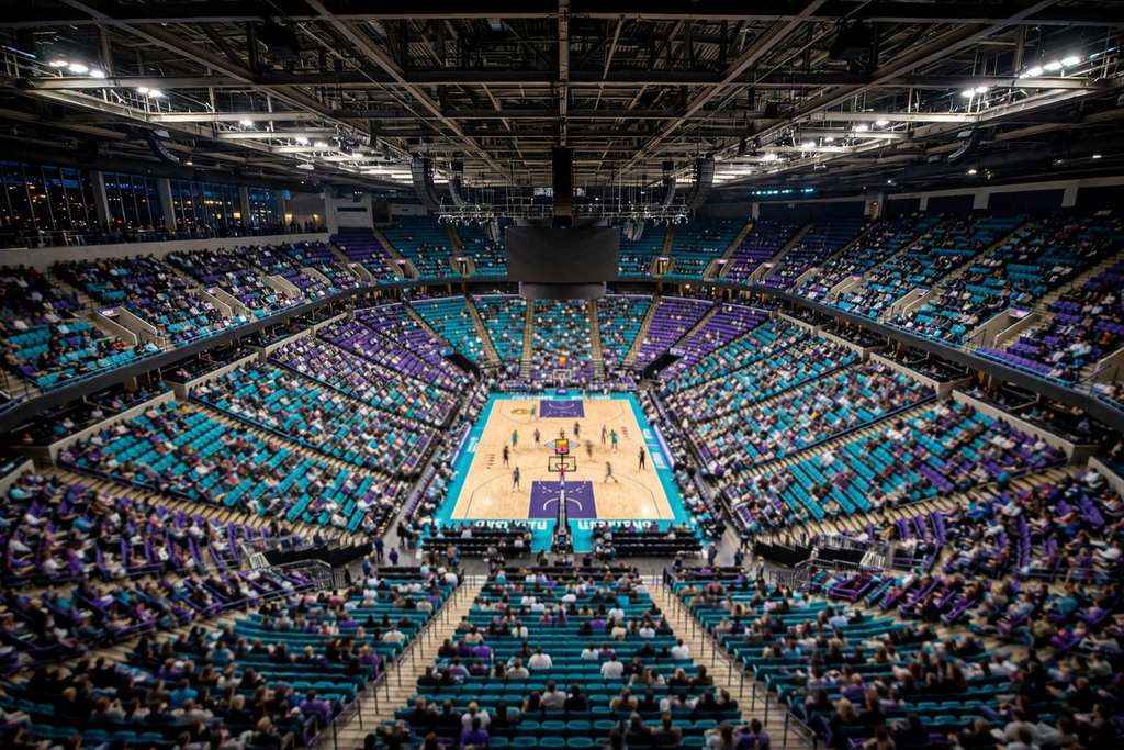Brandon Miller Scores 34 as Hornets Hold Off Heat 115-110 and Giannis Antetokounmpo Fouls Out