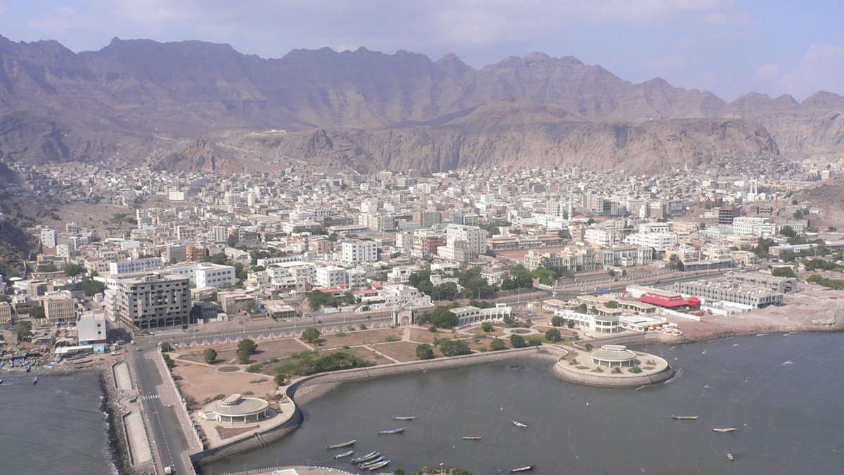 Houthi Missiles Hit Presidential Palace in Aden, Killing Five