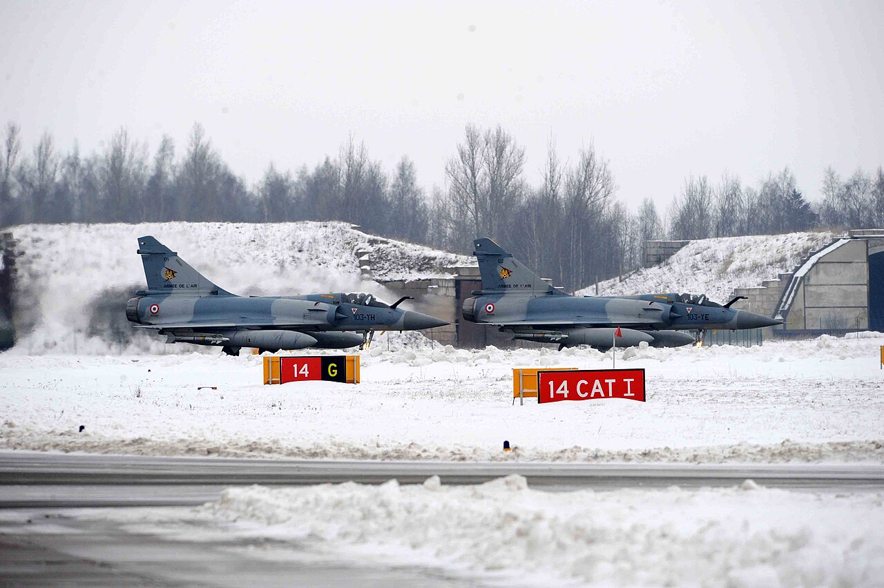 Lithuania Sends Residents to Shelters as Unidentified Object Crosses Its Skies