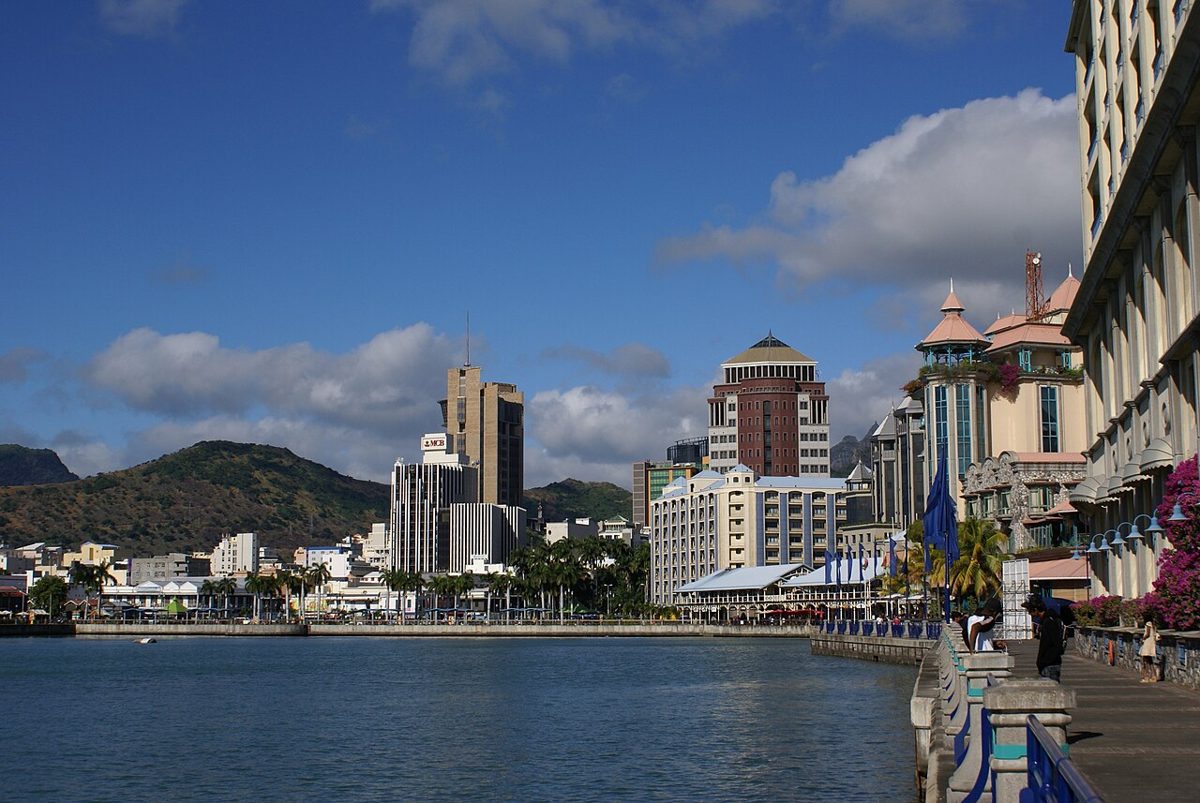 Mauritius Says Island Is Calm After Worst Unrest Since 1999, Curfew Extended