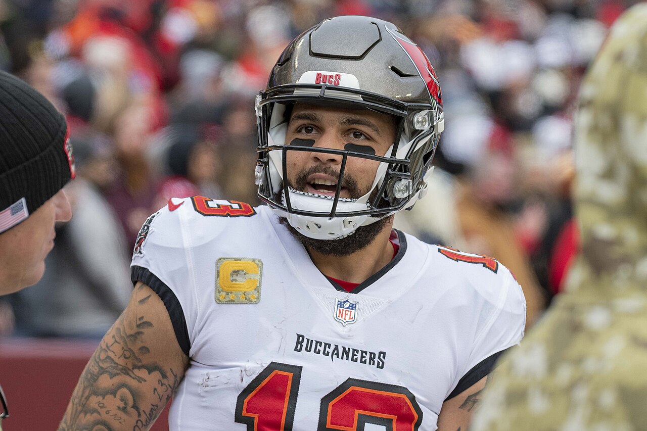 Mike Evans Exits With Achilles Injury Against the Commanders and Is Questionable to Return