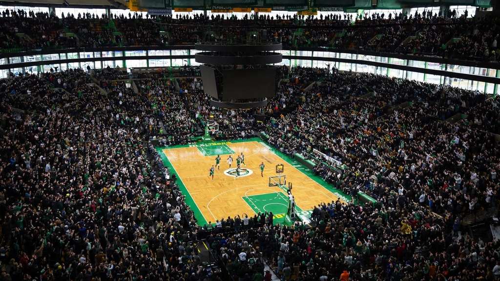 NBA Monday Roundup: Celtics Rout Bulls, Cavaliers Win in Overtime