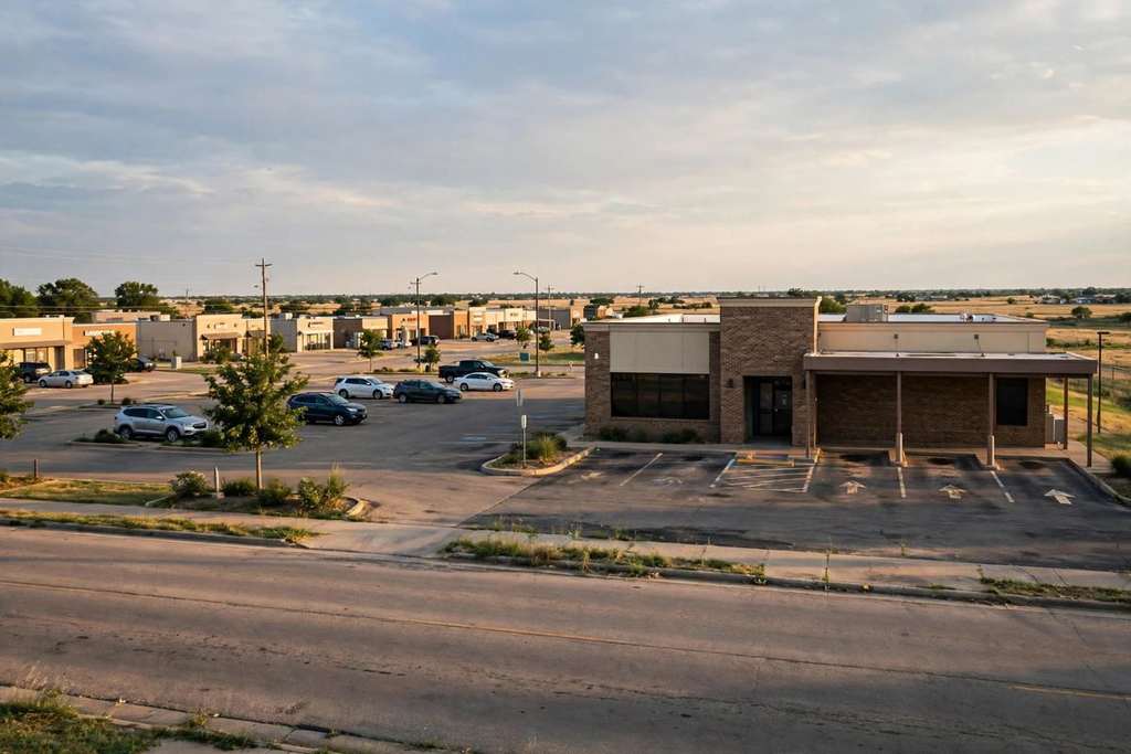 Oklahoma City, Oklahoma: 18-Year-Old Arrested After Man Shot Dead Outside First Citizens Bank