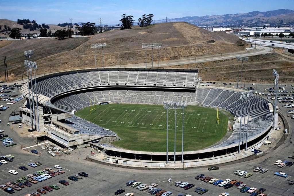 Pete Banaszak, Raiders Running Back Who Scored Twice in Super Bowl XI, Dies at 82