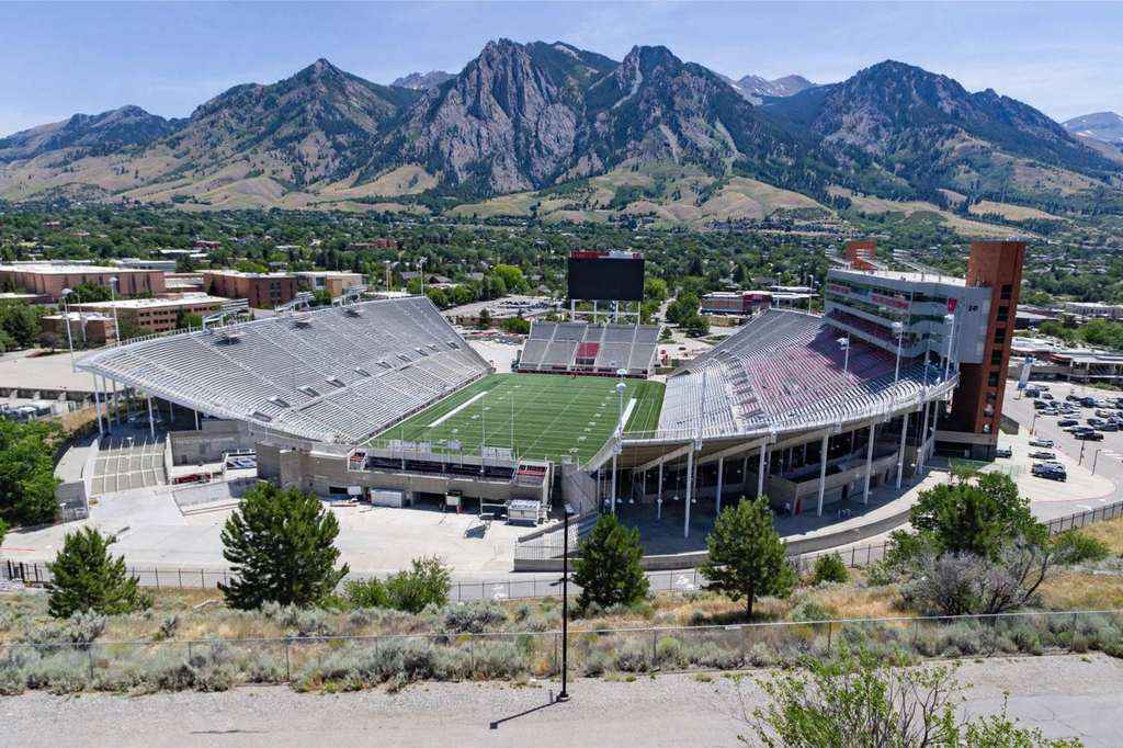 Salt Lake City, Utah: No. 10 Utah Suspends Jamal Wallace After Arrest on Intimate Image Charges