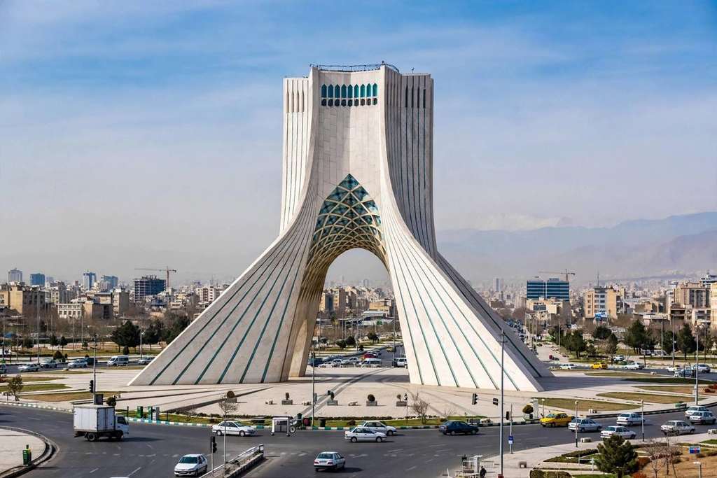 Saudi, Pakistani and Turkish Delegations Meet in Tehran to Avert Renewed Fighting