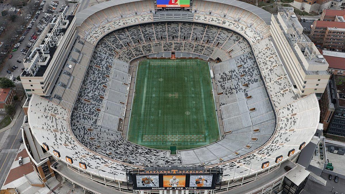 Tennessee Beat Alabama 26-10 as Bishop Runs for Two Touchdowns