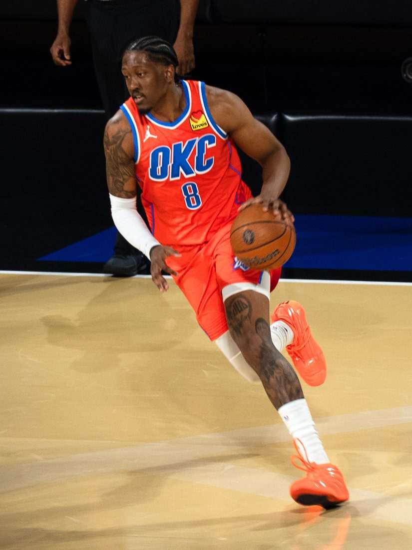 Gilgeous-Alexander Scores 34 as Thunder Beat Clippers 108-101, Jalen Williams Stretchered Off