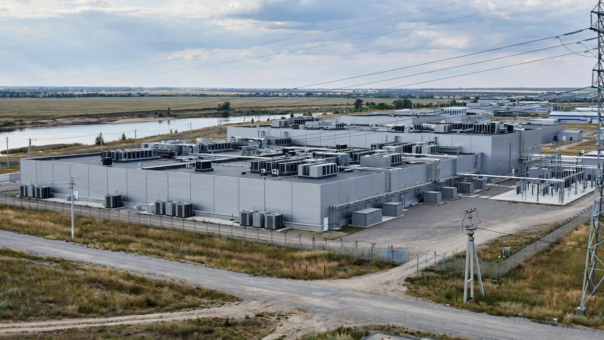 Ukrainian Drones Hit Sberbank Data Centre, Fourth Russian Site in a Week
